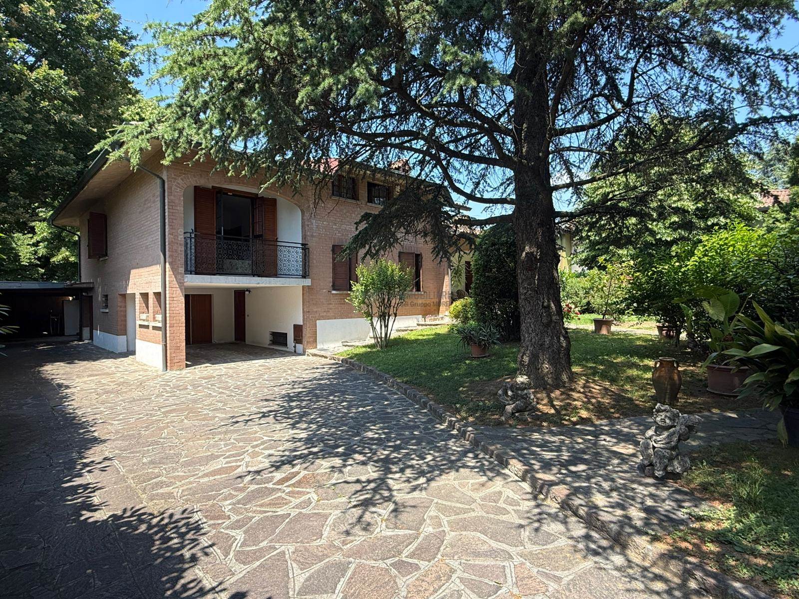 INGRESSO CARRAIO / PRIMA AUTORIMESSA