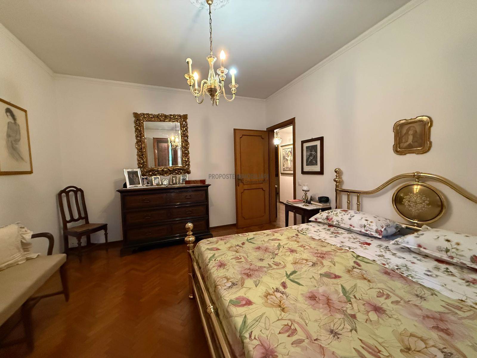 CAMERA DOPPIA CON BALCONE