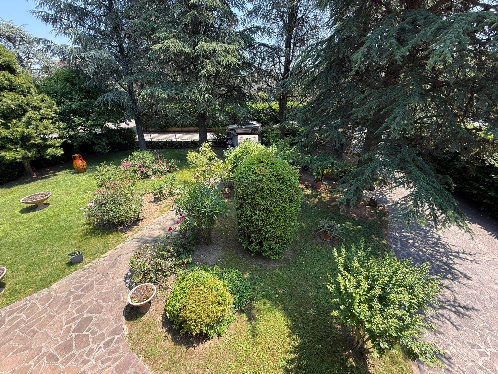 VISTA SUL GIARDINO
